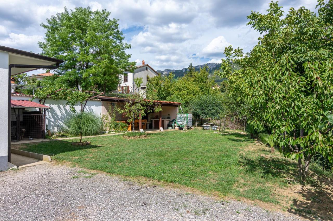 Apartment Buzet 17562A Bagian luar foto