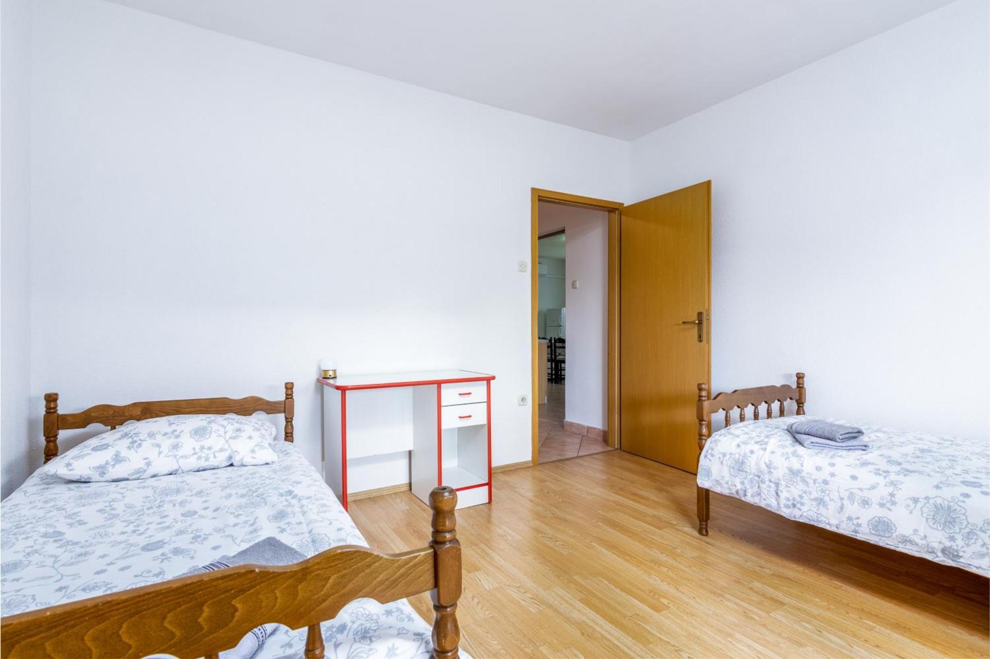 Apartment Buzet 17562A Bagian luar foto